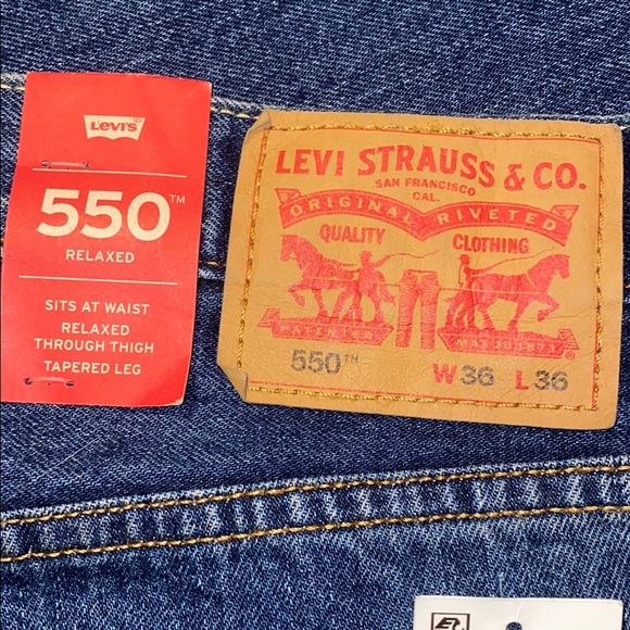 Levi’s 36 x 36 relaxed fitted jeans - Picture 4 of 5